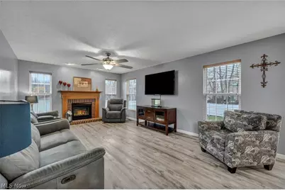 4195 Jenee Drive, Lorain, OH 44053 - Photo 9