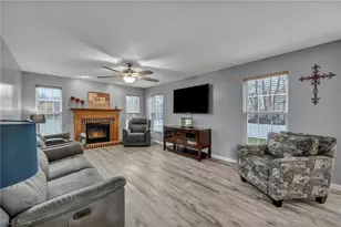 4195 Jenee Dr, Lorain, OH 44053 - Photo 9