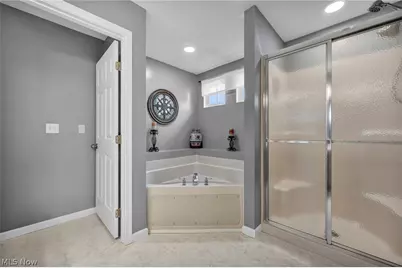 4195 Jenee Drive, Lorain, OH 44053 - Photo 31