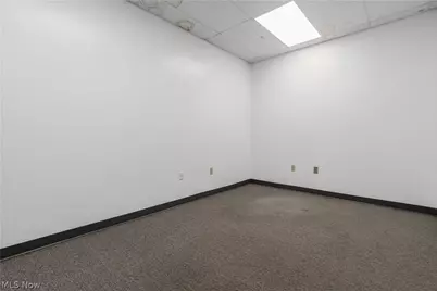 123 N Maysville Avenue, South Zanesville, OH 43701 - Photo 17