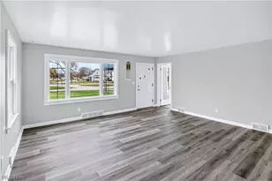 2966 Cleveland Blvd, Lorain, OH 44052 - Photo 9