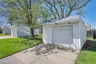 934 E 220th St, Euclid, OH 44119 - Photo 41