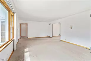 296 Moreland Dr, Canfield, OH 44406 - Photo 5