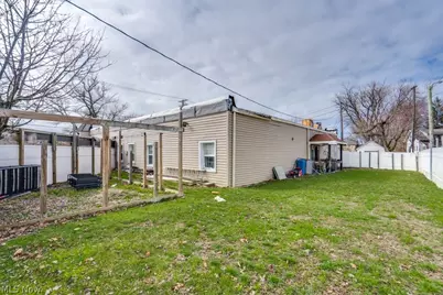 4610 West Avenue, Ashtabula, OH 44004 - Photo 5