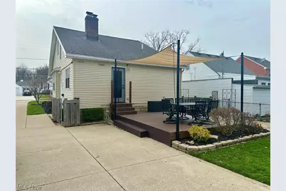 1383 Churchill Road, Lyndhurst, OH 44124 - Photo 35