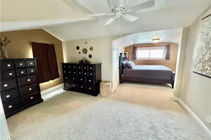 10606 Langton Ave, Garfield Heights, OH 44125 - Photo 11