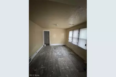 563 E 103rd Street, Loveland, OH 44108 - Photo 5