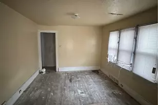 563 E 103rd St, Loveland, OH 44108 - Photo 5