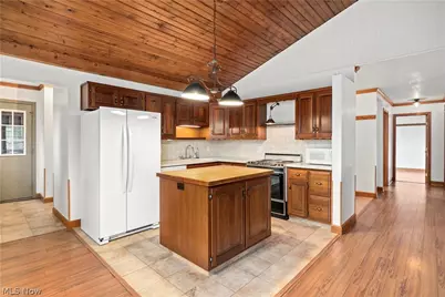 11923 Green Road, Wakeman, OH 44889 - Photo 13