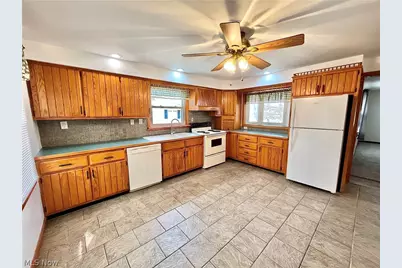 839 Mill Street, Conneaut, OH 44030 - Photo 3