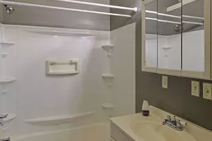 250 Woodlawn Ave, Norwalk, OH 44857 - Photo 9