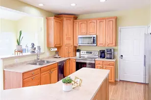 5236 Giacomo Ct NW, Canton, OH 44709 - Photo 7