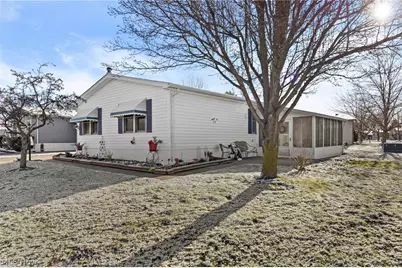 22 Lees Lane, Olmsted Twp, OH 44138 - Photo 3