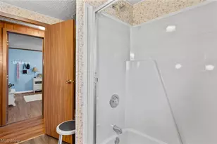 22 Lees Ln, Olmsted Twp, OH 44138 - Photo 19