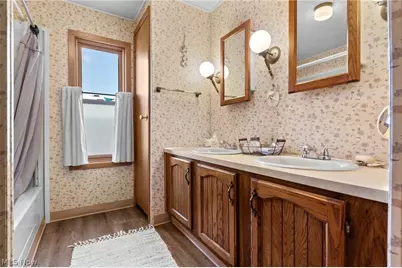 22 Lees Lane, Olmsted Twp, OH 44138 - Photo 21