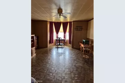 626 High Street, Wellsburg, WV 26070 - Photo 17
