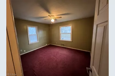 715 E Catawba Avenue, Akron, OH 44306 - Photo 15