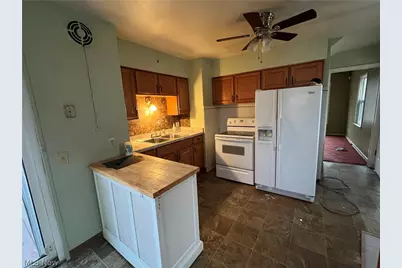 715 E Catawba Avenue, Akron, OH 44306 - Photo 9