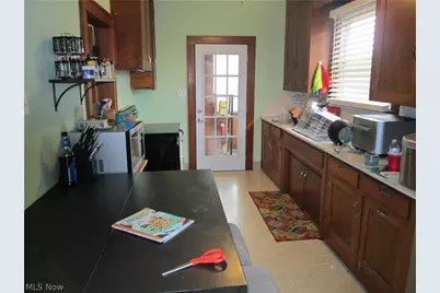 1504 Sharon Avenue, Zanesville, OH 43701 - Photo 7