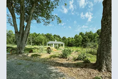 100 Cottage Grove Drive, Youngstown, OH 44505 - Photo 19