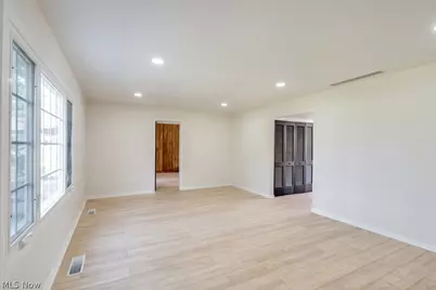 292 Parkview Drive, Aurora, OH 44202 - Photo 17