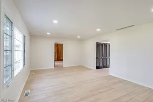 292 Parkview Dr, Aurora, OH 44202 - Photo 17