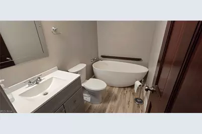 1452 Buckingham Gate Boulevard #D, Cuyahoga Falls, OH 44221 - Photo 11