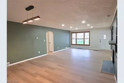 1324 Mapleview Drive, Green Hills, OH 44131 - Photo 5