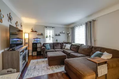 13513 York Boulevard, Garfield Heights, OH 44125 - Photo 7