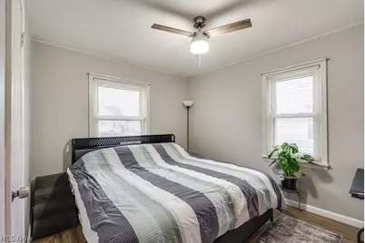 13513 York Boulevard, Garfield Heights, OH 44125 - Photo 15