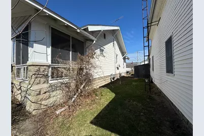 429 E 7th Street, Port Clinton, OH 43452 - Photo 23