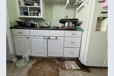 429 E 7th Street, Port Clinton, OH 43452 - Photo 5