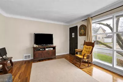 85 E 205th Street, Euclid, OH 44123 - Photo 13