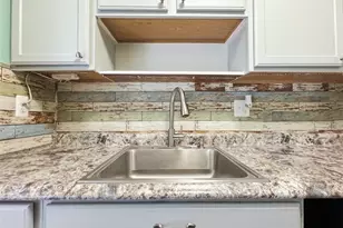 521 Tollis, Grandview Heights, OH 44147 - Photo 9