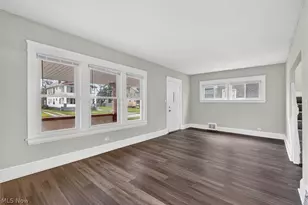 12912 Maplerow Ave, Garfield Heights, OH 44105 - Photo 5