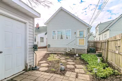 5718 Delora Avenue, Brooklyn, OH 44144 - Photo 29