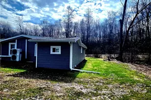 3698 Buena Vista Dr, Hubbard, OH 44425 - Photo 5