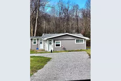 3698 Buena Vista Drive, Hubbard, OH 44425 - Photo 1