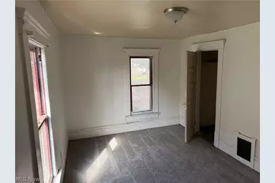 70 S Adams Street, Akron, OH 44304 - Photo 11