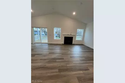 421 Pheasant Run, Elyria, OH 44035 - Photo 3