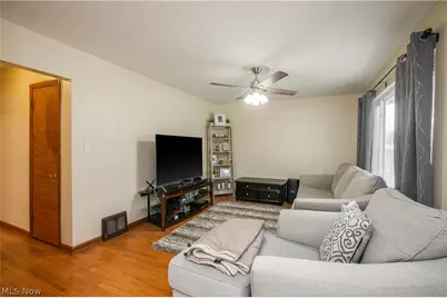 401 Moody Street, Akron, OH 44305 - Photo 7