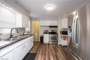 401 Moody St, Akron, OH 44305 - Photo 9