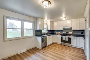 1010 Miles Ave NW, Canton, OH 44708 - Photo 13