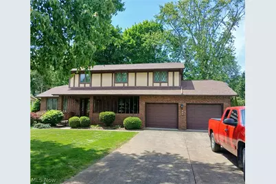 407 Eastbury Avenue NE, North Canton, OH 44720 - Photo 1