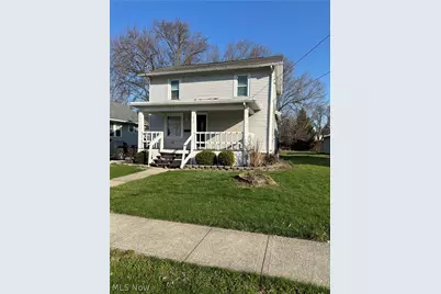 215 Woodlawn Avenue, Geneva, OH 44041 - Photo 1