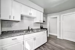 929 Thornhill Dr, Loveland, OH 44108 - Photo 15