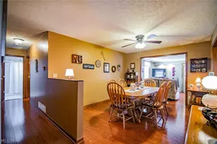 808 28th St, Vienna, WV 26105 - Photo 29