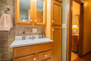 808 28th St, Vienna, WV 26105 - Photo 37