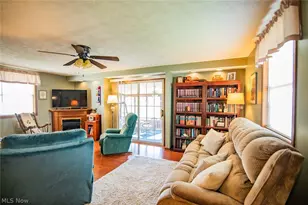 808 28th St, Vienna, WV 26105 - Photo 21