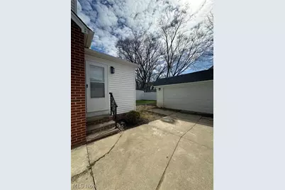 19314 Muskoka Avenue, Loveland, OH 44119 - Photo 35